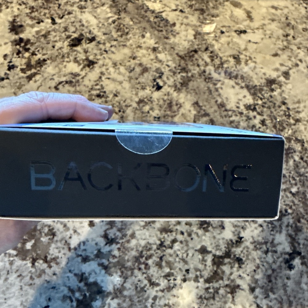 Unopened Backbone PlayStation Edition Mobile Gaming Controller, White‎ - Picture 3 of 3